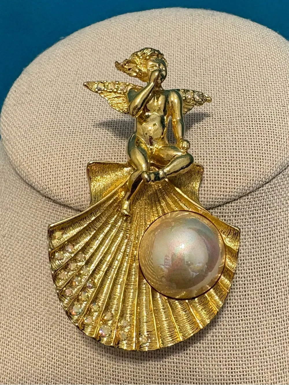 Kirks Folly brooch pendant gold tone rhinestone cherub angel faux pearl 2.5”